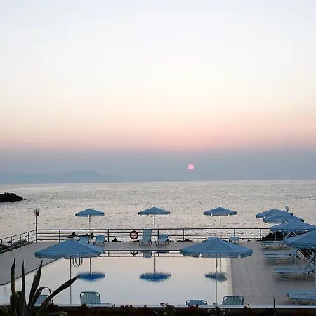 Hotel Nanakis